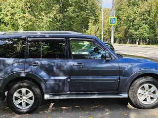 2008 Mitsubishi Pajero IV, серый, 1620000 рублей, вид 3