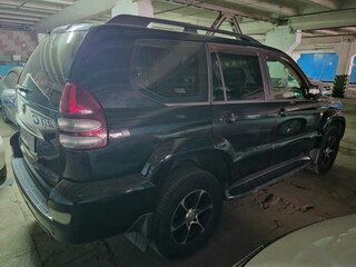 2007 Toyota Land Cruiser Prado 4-speed 120 Series Рестайлинг, чёрный, 2150000 рублей, вид 4
