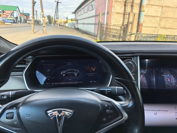 2017 Tesla Model S P90D I Рестайлинг, серый, 2740000 рублей - вид 11