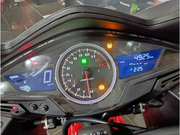 2017 Honda VFR 800, красный, 1133000 рублей - вид 10