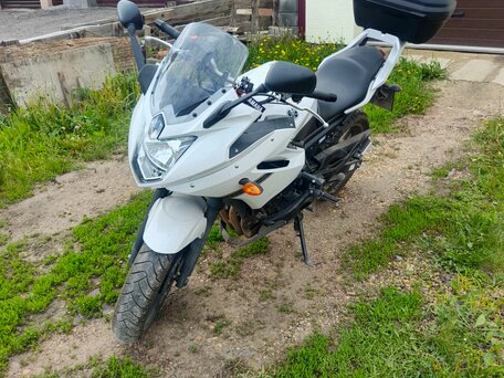 2010 Yamaha XJ6 (FZ6R), белый, 450000 рублей, вид 3