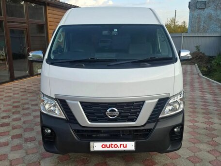 2017 Nissan NV350 Caravan I Рестайлинг, белый, 3300000 рублей, вид 1