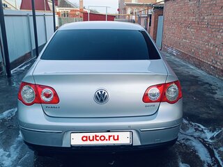 2006 Volkswagen Passat B6, серебристый, 700000 рублей, вид 2