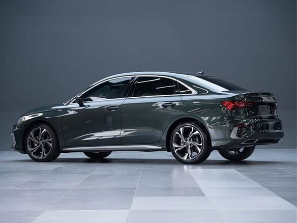 2023 Audi A3 35 TFSI IV (8Y), зелёный, 2139600 рублей - вид 1
