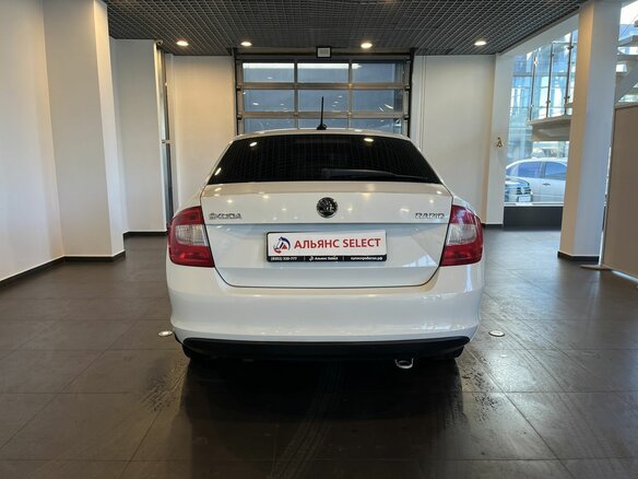 2017 Skoda Rapid I, белый - вид 4