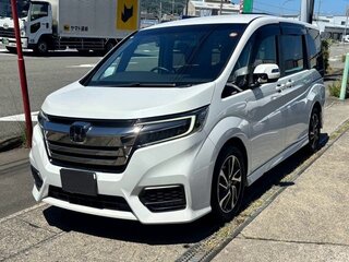 2021 Honda Stepwgn Spada V Рестайлинг, белый, 1980000 рублей, вид 3