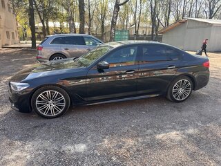 2018 BMW 5 серии 540i xDrive VII (G30/G31/G38), чёрный, 4950000 рублей, вид 3