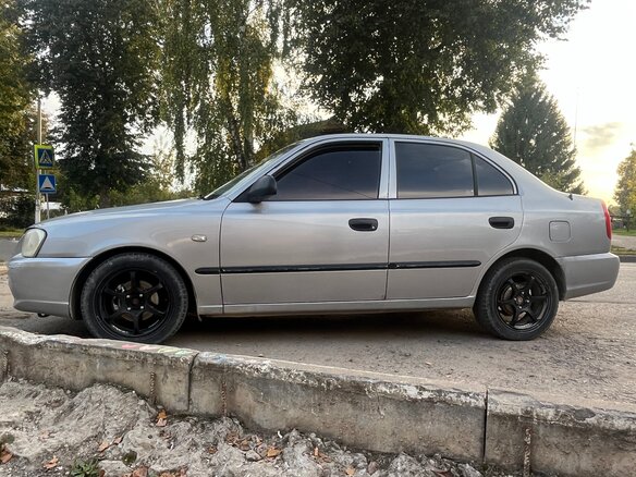 2003 Hyundai Accent II, серебристый, 270000 рублей - вид 5