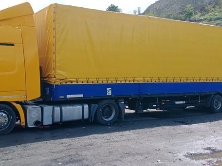 2000 Mercedes-Benz Actros, жёлтый, 1500000 рублей, вид 3