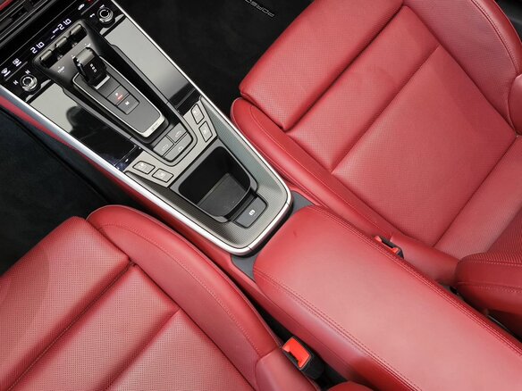 2020 Porsche 911 Carrera 4S VIII (992), серый, 13300000 рублей - вид 27