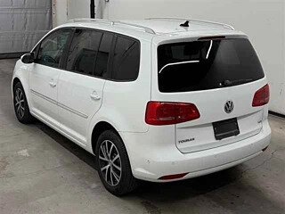 2015 Volkswagen Touran II, белый, 896000 рублей, вид 2