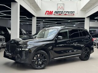 2022 BMW X7 40i I (G07) Рестайлинг, чёрный, 9990000 рублей, вид 4