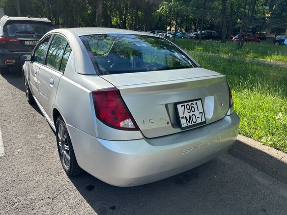 2004 Saturn ION, серебристый - вид 13