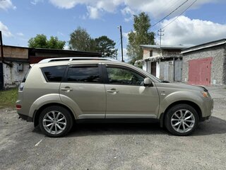 2007 Mitsubishi Outlander II, бежевый, 1200000 рублей, вид 3