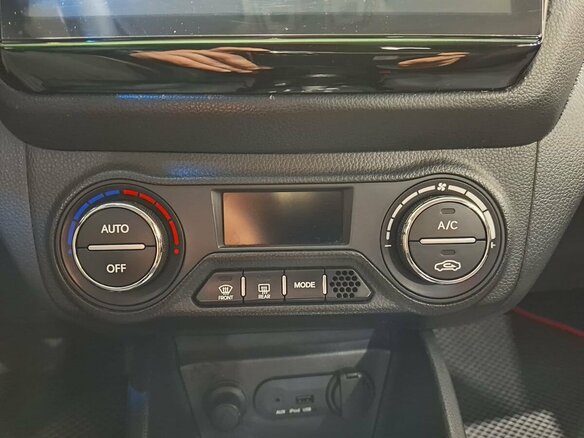 2014 Kia Rio 6-speed III, белый - вид 14