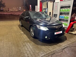 2016 Toyota Camry VII (XV50) Рестайлинг, чёрный, 1900000 рублей, вид 1