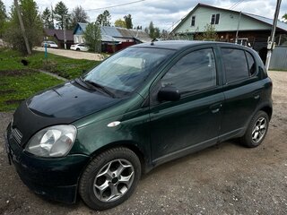 2002 Toyota Yaris I, зелёный, 250000 рублей, вид 1