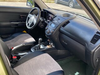 2010 Kia Soul I, зелёный, 850000 рублей, вид 4
