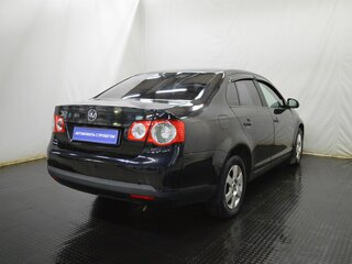 2007 Volkswagen Jetta V, чёрный, 339000 рублей, вид 5