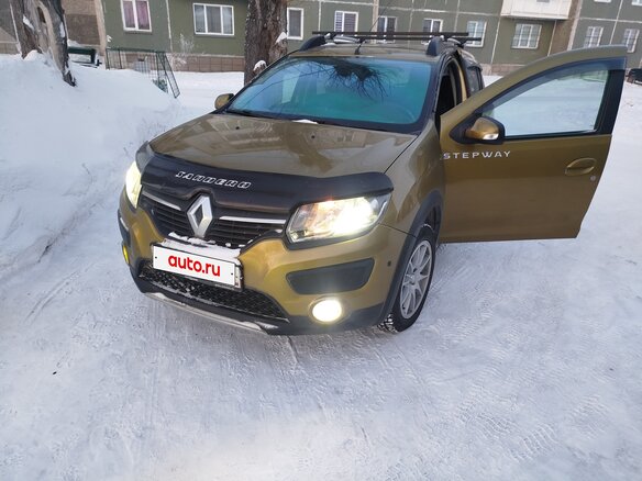 2016 Renault Sandero Stepway II, зелёный, 1000000 рублей