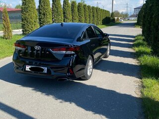 2018 Hyundai Sonata VII (LF) Рестайлинг, чёрный, 990000 рублей, вид 4