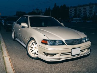1996 Toyota Mark II VIII (X100), белый, 1000000 рублей, вид 1