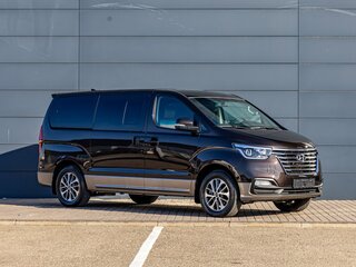 2018 Hyundai Grand Starex I Рестайлинг 2, коричневый, 3195000 рублей, вид 3