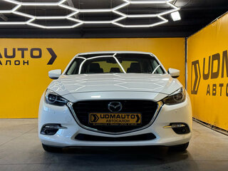 2017 Mazda Axela III Рестайлинг, белый, 1199000 рублей, вид 2