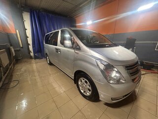 2010 Hyundai Grand Starex I, серый, 1500000 рублей, вид 5