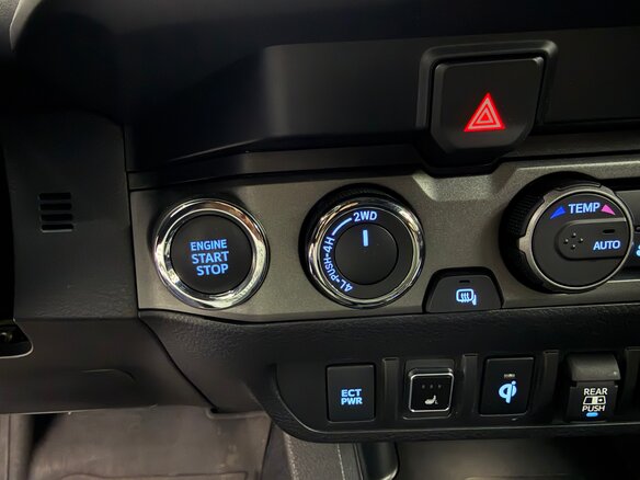 2022 Toyota Tacoma III, белый, 5190000 рублей - вид 14