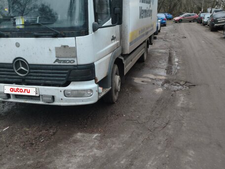 2002 Mercedes-Benz Atego, белый, 2100000 рублей, вид 2