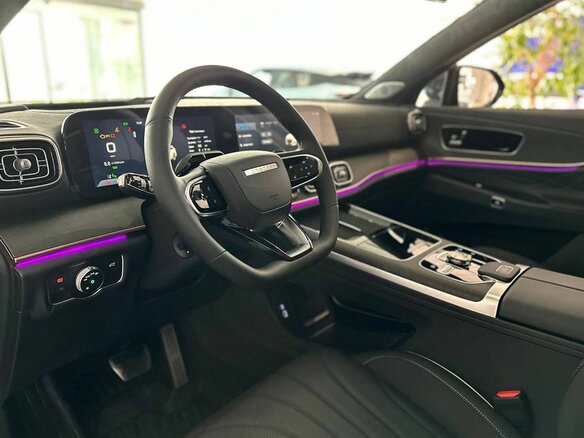 2026 Jaecoo J8, чёрный - вид 7