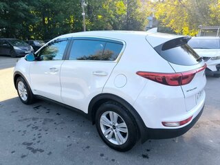 2018 Kia Sportage IV, белый, 2150000 рублей, вид 5