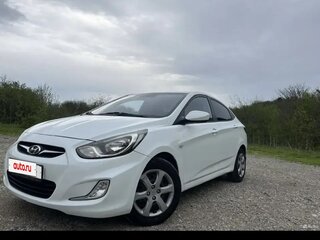 2011 Hyundai Solaris I, белый, 785000 рублей, вид 2