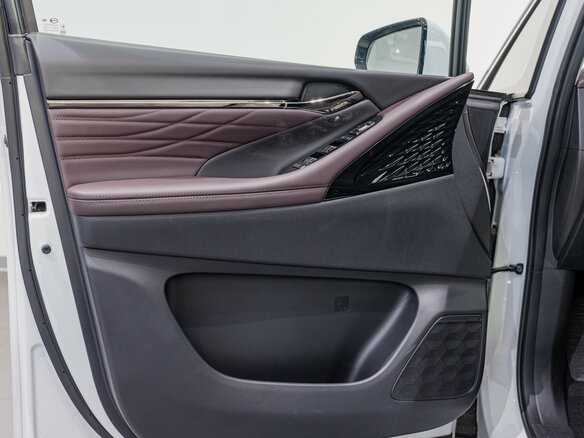 2026 GAC Trumpchi M8 Master Edition II, белый - вид 12