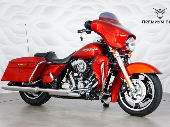 2011 Harley-Davidson Street Glide, красный, 1127000 рублей - вид 4