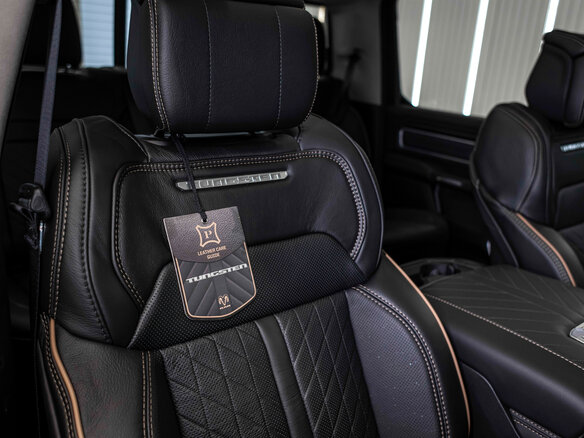 2026 Ram 1500 Crew Cab V Рестайлинг, белый - вид 24