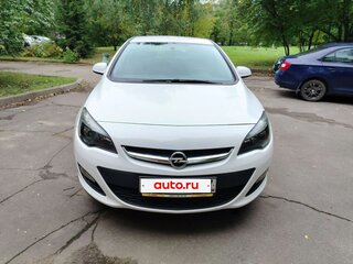 2015 Opel Astra J Рестайлинг, белый, 1270000 рублей, вид 2