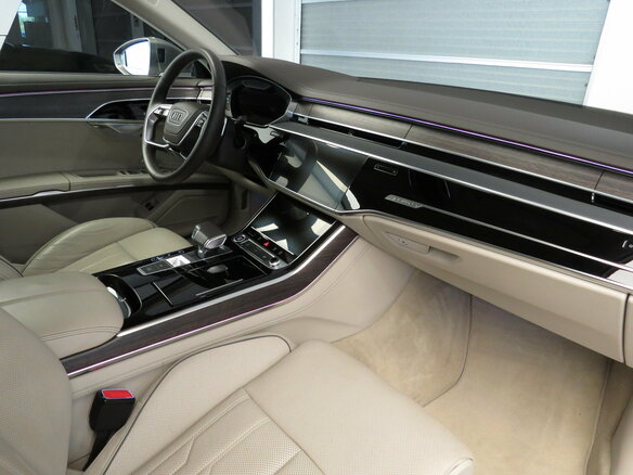 2022 Audi A8 60 TFSI e IV (D5) Рестайлинг, серый, 10990000 рублей - вид 4