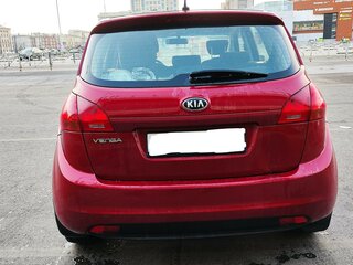 2013 Kia Venga 5-speed I, красный, 800000 рублей, вид 4
