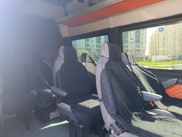2010 Volkswagen Crafter, синий, 1900000 рублей - вид 18
