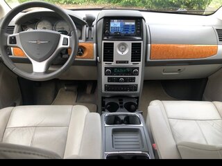 2008 Chrysler Town & Country V, чёрный, 1150000 рублей, вид 3
