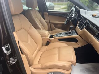 2018 Porsche Macan I, коричневый, 3750000 рублей, вид 4