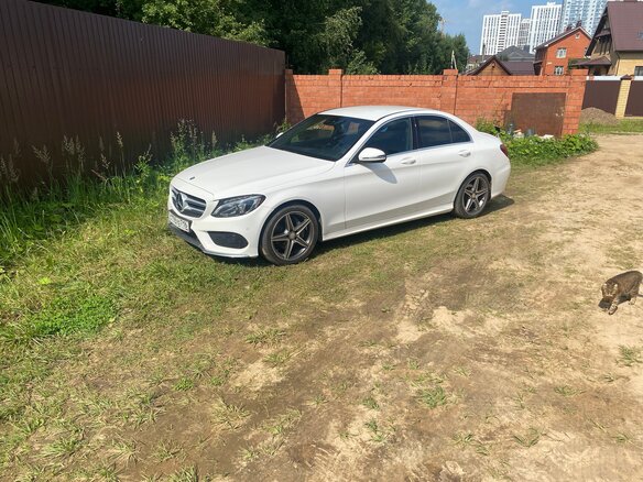 2015 Mercedes-Benz C-Класс 180 IV (W205), белый, 1730000 рублей - вид 1