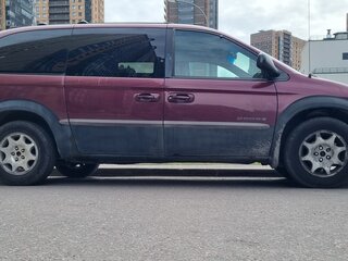 2001 Dodge Caravan Grand IV, красный, 459000 рублей, вид 3