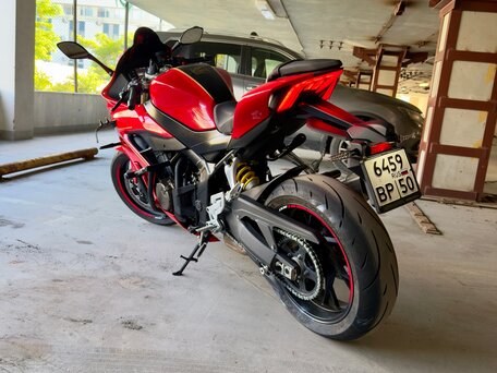2025 QJMotor SRK 800 RR, красный, 690000 рублей, вид 5