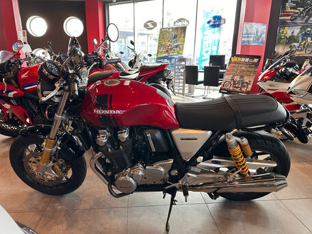 2017 Honda CB 1100, красный, 1430000 рублей, вид 2