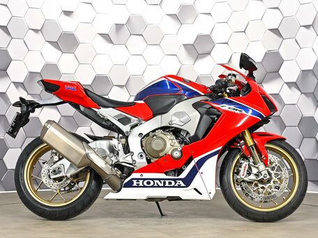 2017 Honda CBR 1000 RR/RA Fireblade, красный, 1277000 рублей, вид 3