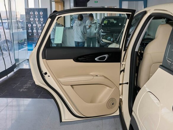 2026 Geely Geome Xingyuan 40.16 kWh, бежевый, 1700000 рублей - вид 27