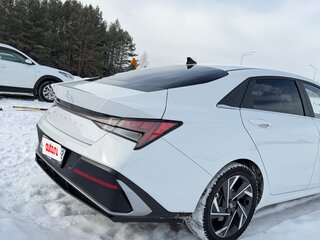 2024 Hyundai Elantra N Line VII (CN7) Рестайлинг, белый, 2090000 рублей, вид 2